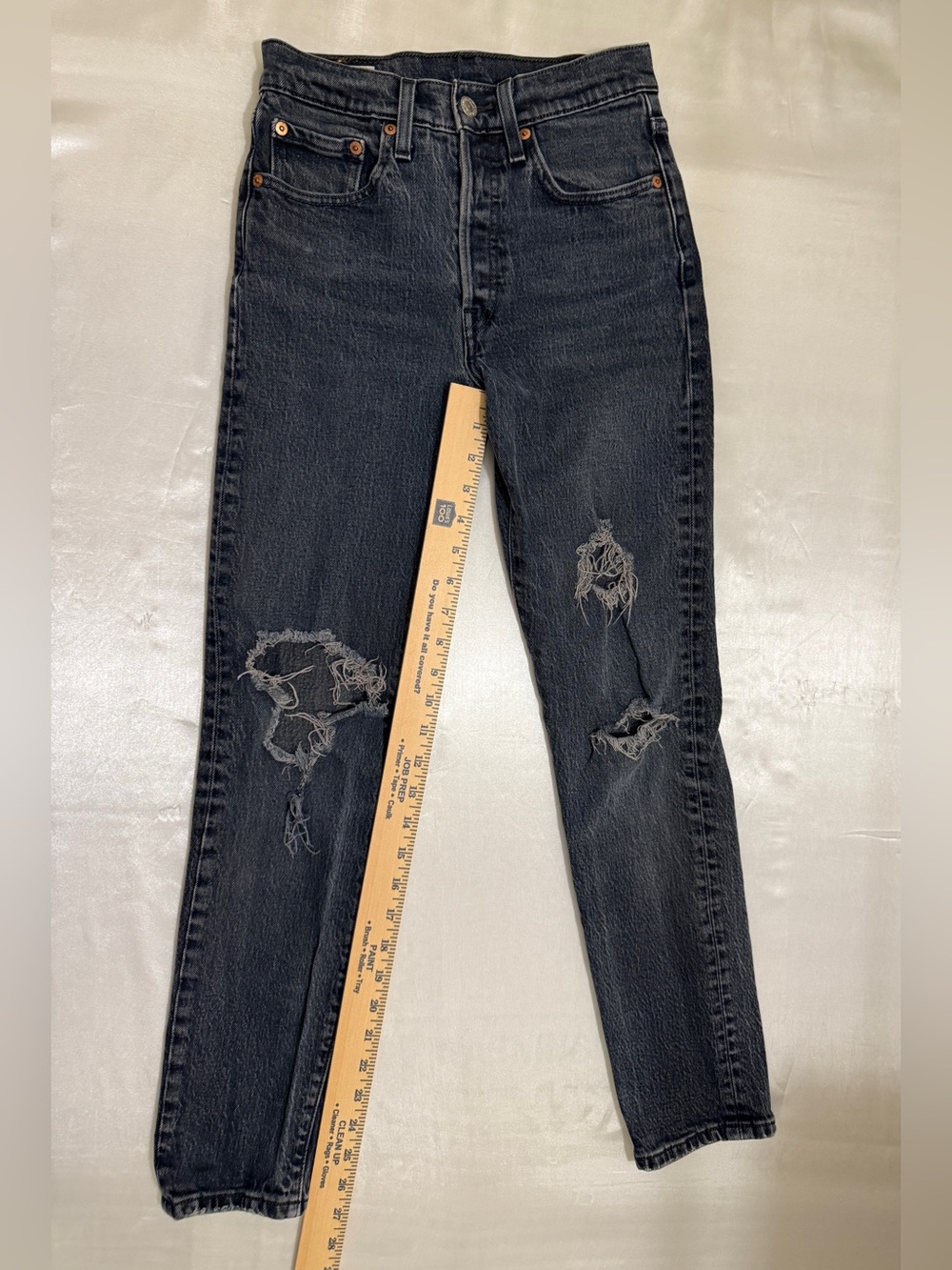 Levi’s 501 Skinny Big E Distressed W24 L28